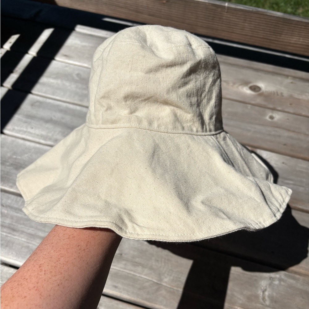 Boheme
The Sun Hat
Size L/XL